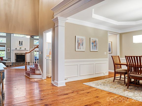 2nd image of 7234 Hazeltine Ct