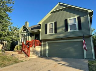 18715 W 159th Ter, Olathe, KS 66062