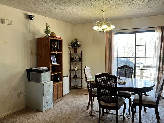 5th image of 4 Oxford Ln