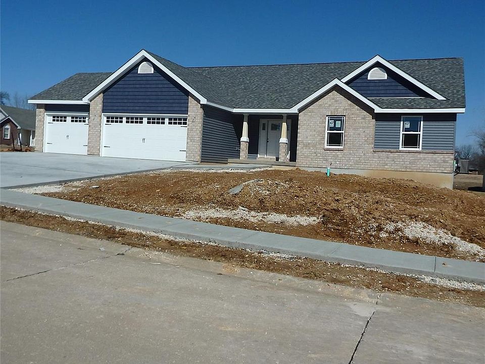 1st image of 121 Kensington Palace Dr
