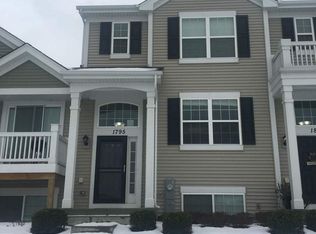 1795 Spinnaker St, Pingree Grove, IL 60140