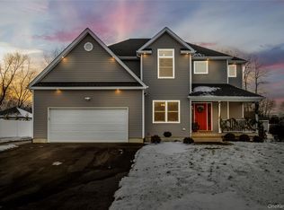 9 Shaw Lane, East Moriches, NY 11940