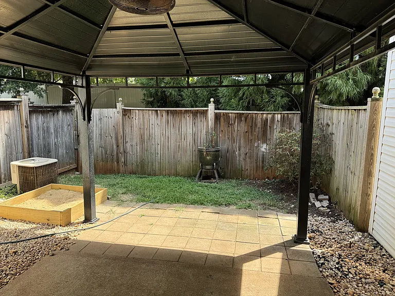228 Braelock Dr — Photo 14
