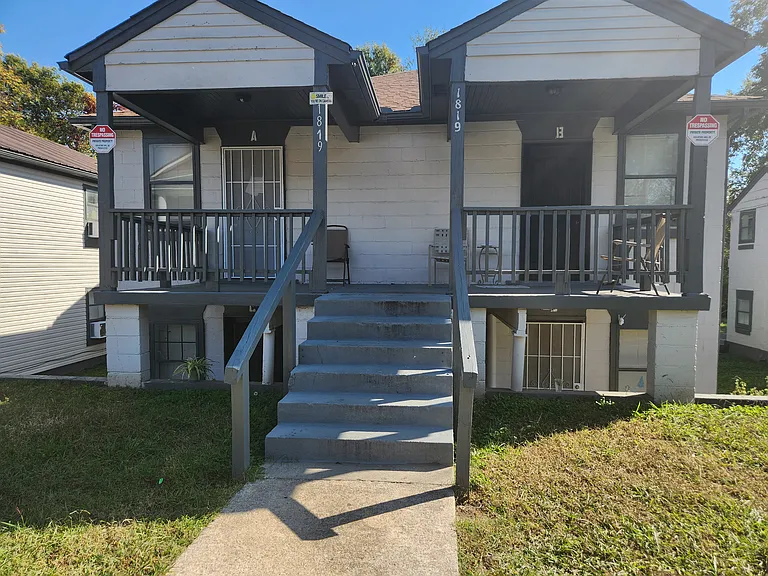 1815 Moore Ave #D — Photo 2