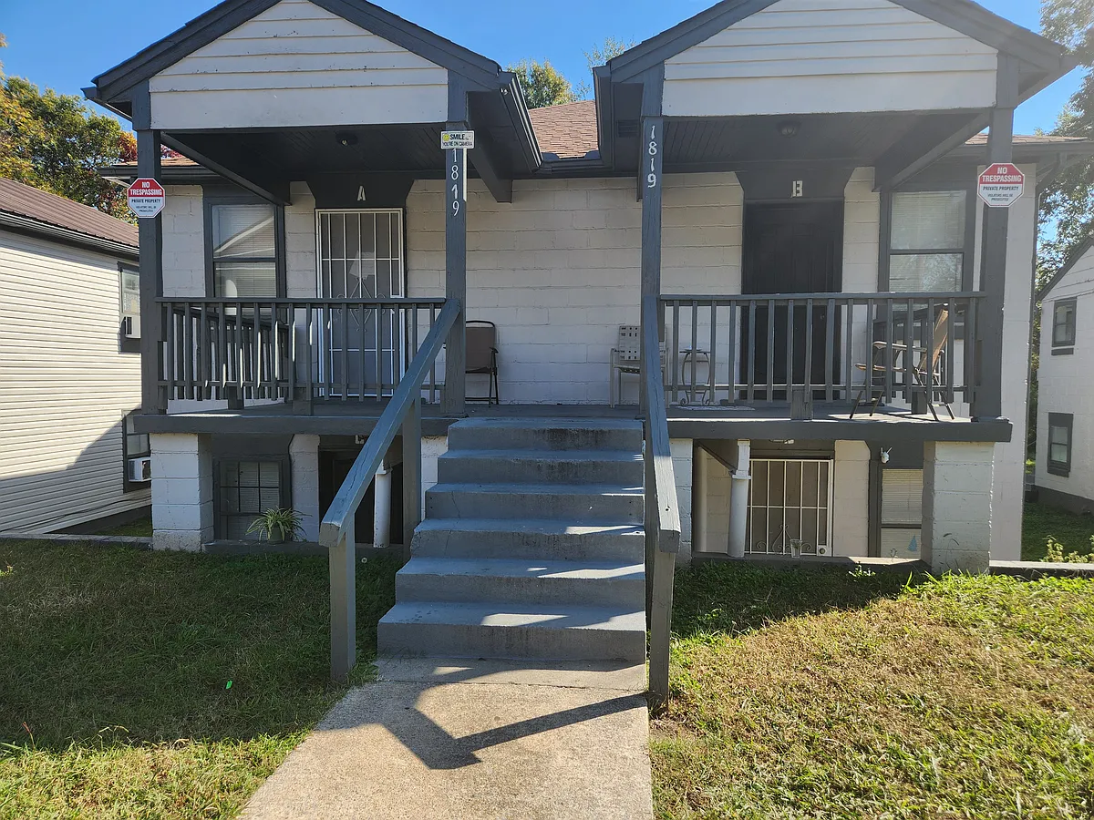 Building Photo - 1815 Moore Ave #D