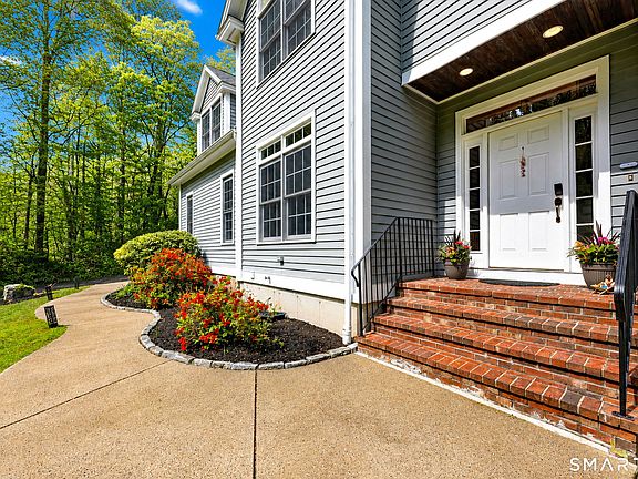 2nd image of 125 Peck Hill Road