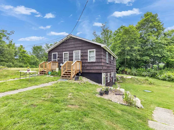 208 Mast Road, Lee, NH 03861