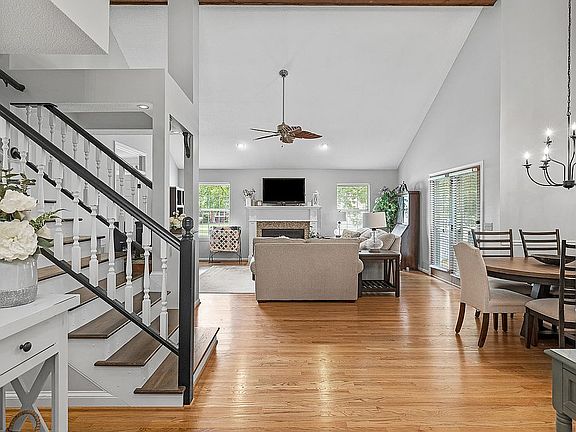 3rd image of 3005 Prestons Station Dr