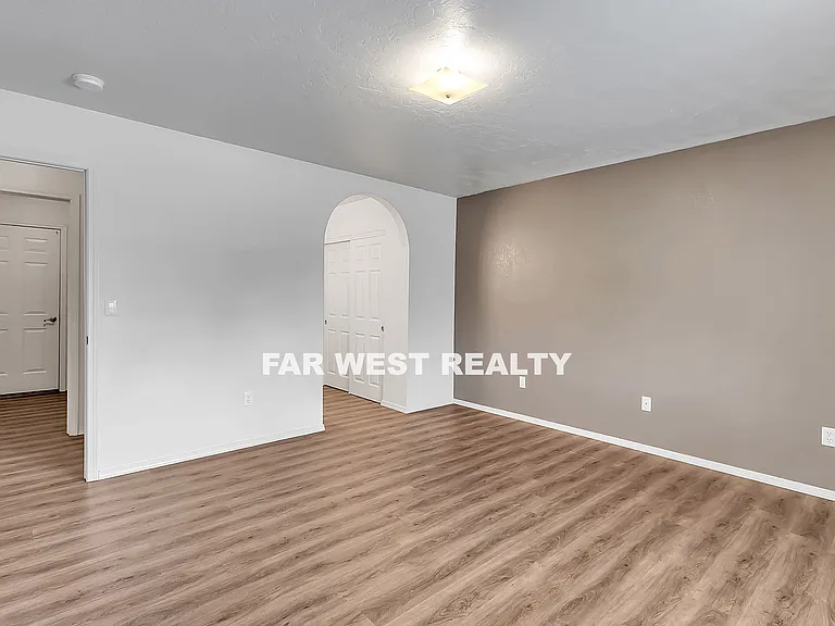 4945 N Harlequin Dr — Photo 8