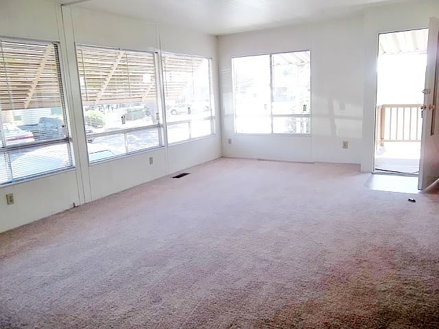 2nd image of 4901 Green River Rd #217