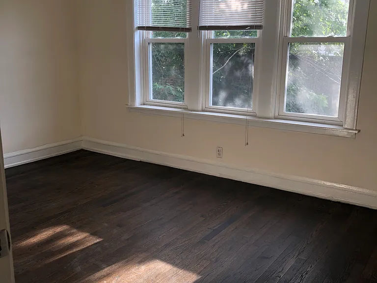8124 S Ingleside Ave #1 — Photo 7