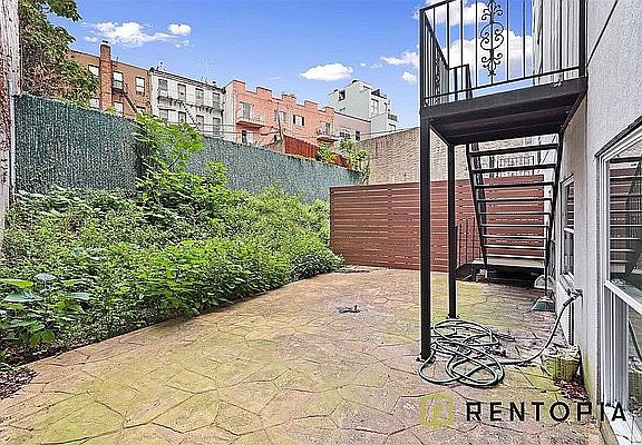 5th image of 35 Meserole St #3