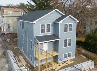 317 Amherst St, Providence, RI 02909