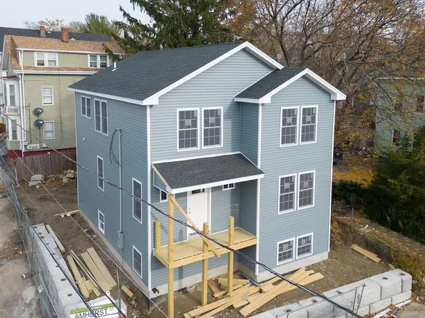 317 Amherst St, Providence, RI 02909