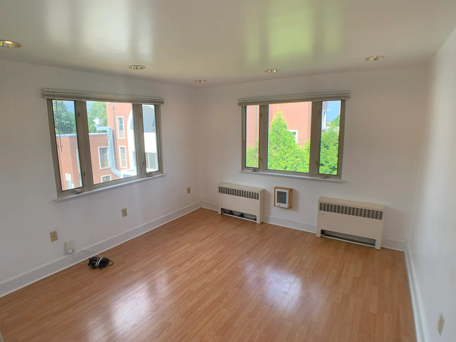 2 bed, 1500 sqft, $1,850 — Photo 2