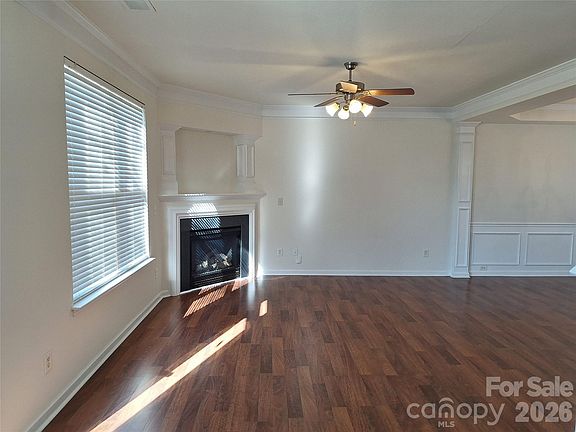 5th image of 3107 Briar Rose Ct