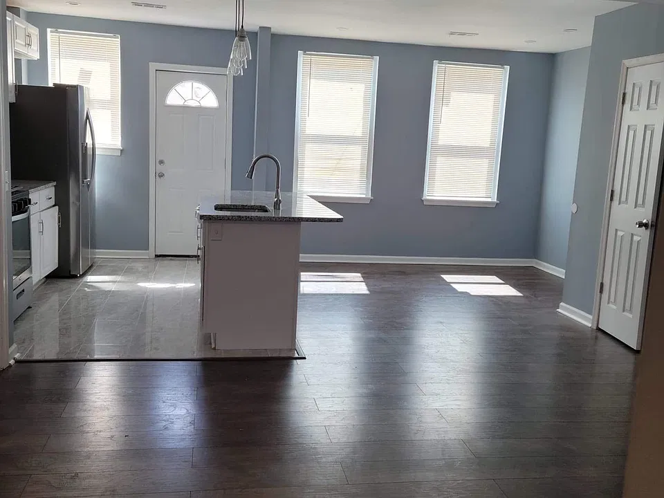 3515 Juneway #1