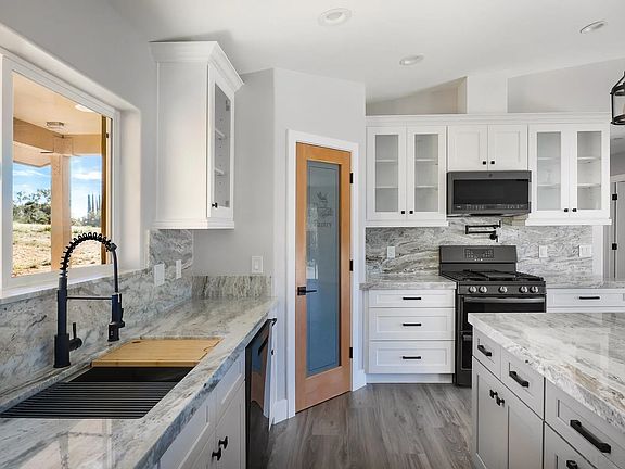 5th image of 15670 Fruitvale Rd