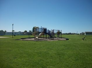 8 Lotus Ct, Warrenton, MO 63383