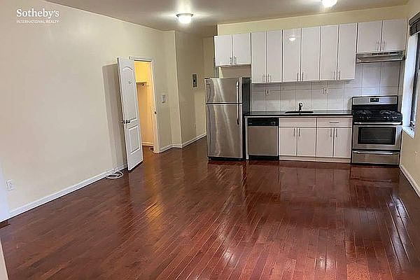 1st image of 300 W 107th St APT 5C