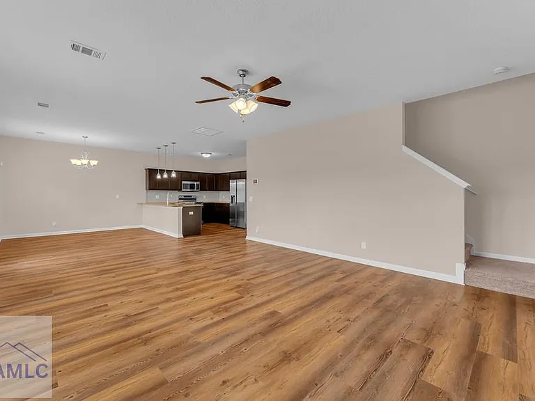 139 W West Winn Ave — Photo 19