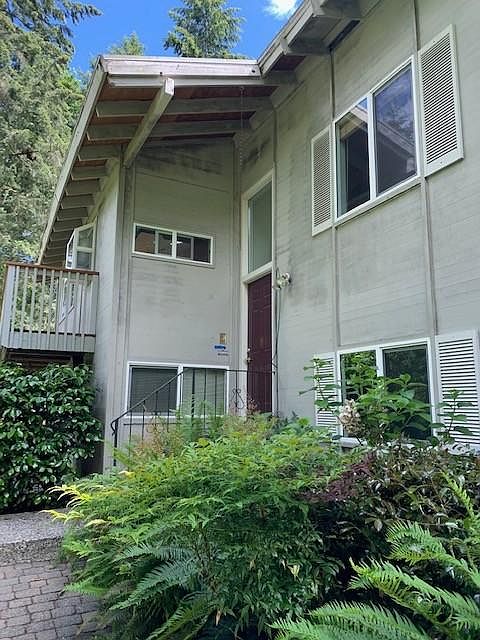 1st image of 3104 127th Ave NE