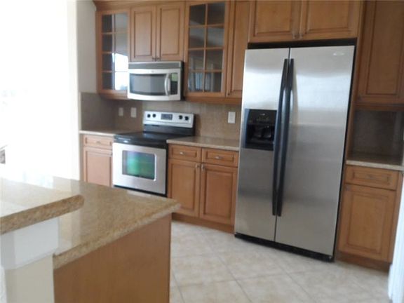 5th image of 8311 NW 128th Ln