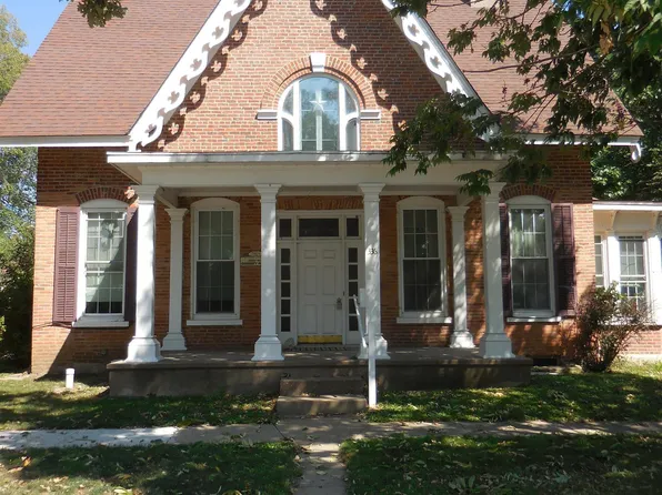 336 N Main St, Wapello, IA 52653