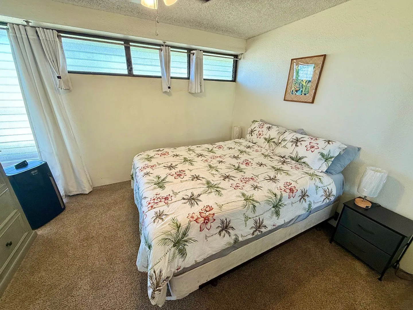 Spacious Fully Furnished 1 Bedroom / 1 Bathroom Condo For Rent in Maalea Mermaid with an ocean view! — Photo 4