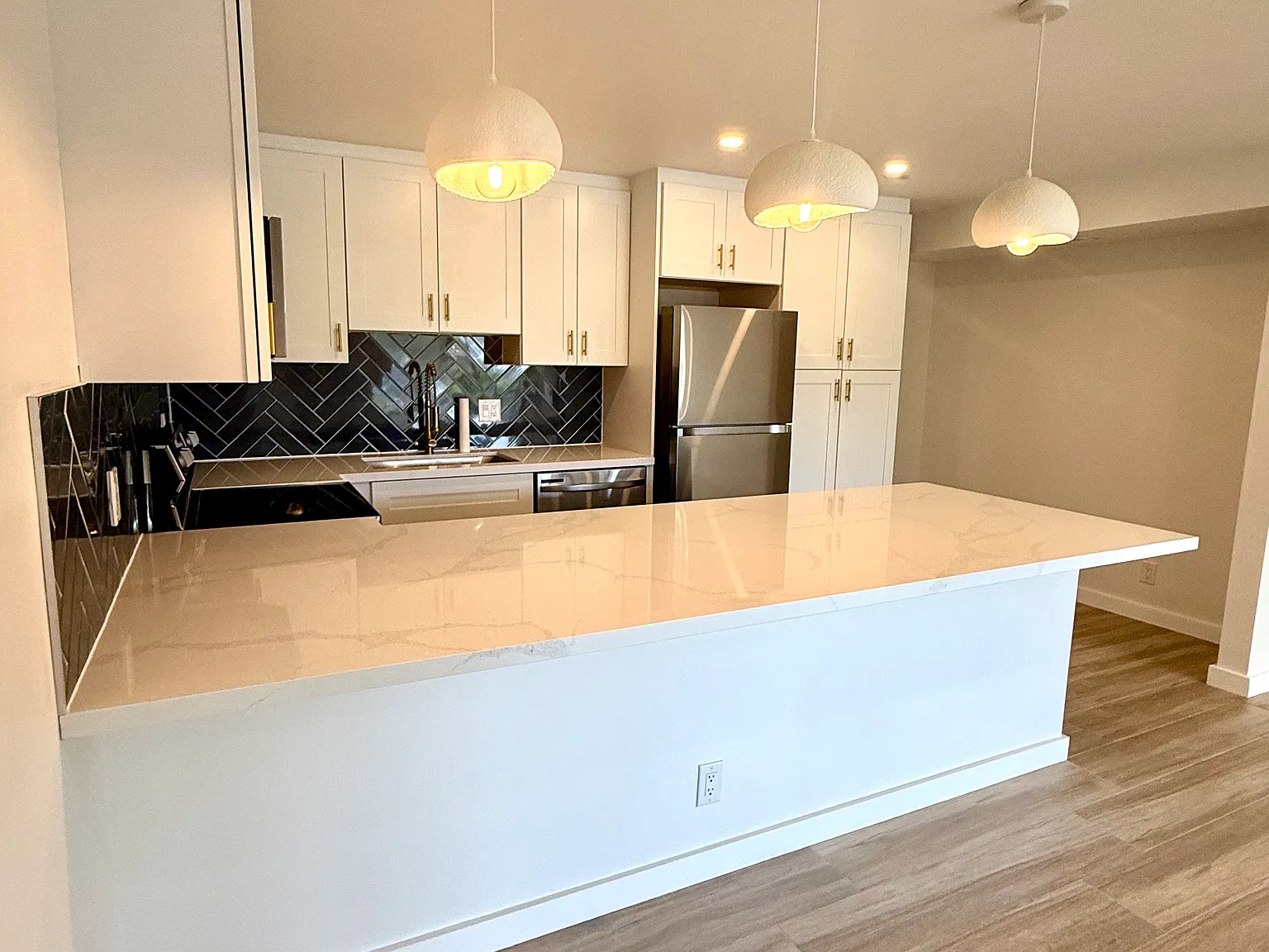 2 bed, 1106 sqft, $2,350 — Photo 3