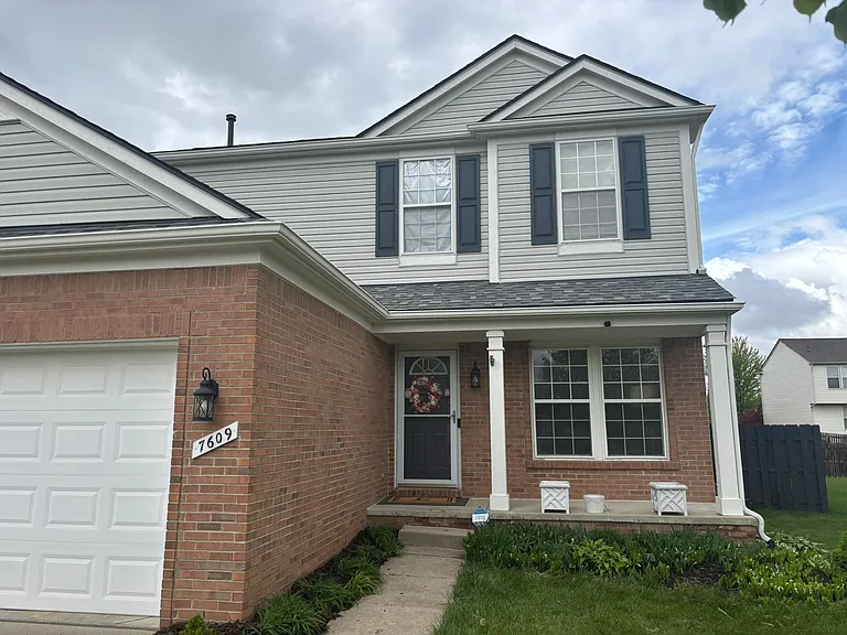 7609 Carlton Dr — Photo 1