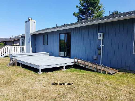 3rd image of 1324 Samara Dr