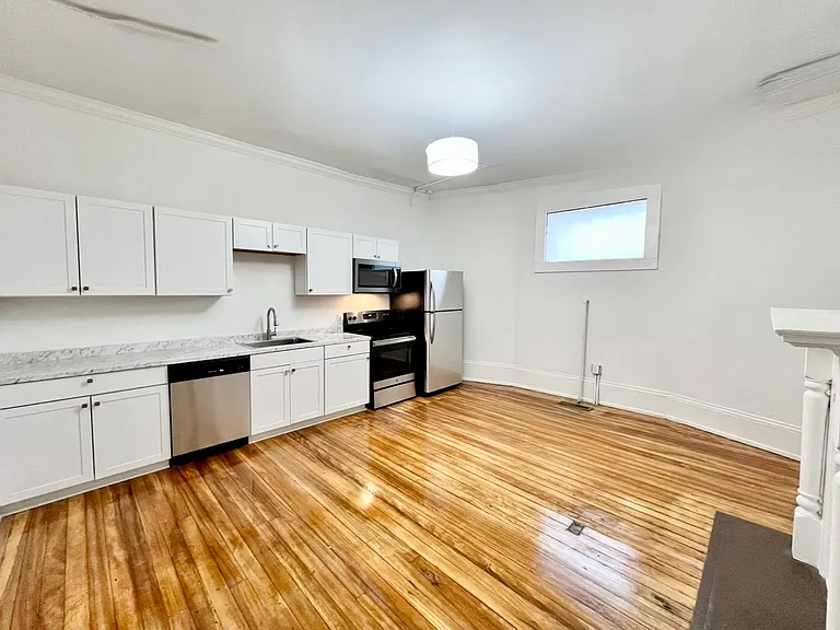 502 S Center St #C — Photo 1
