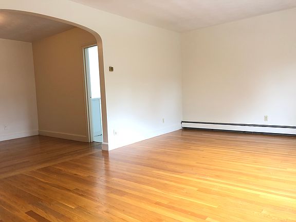 4th image of 188 Church St #176/4