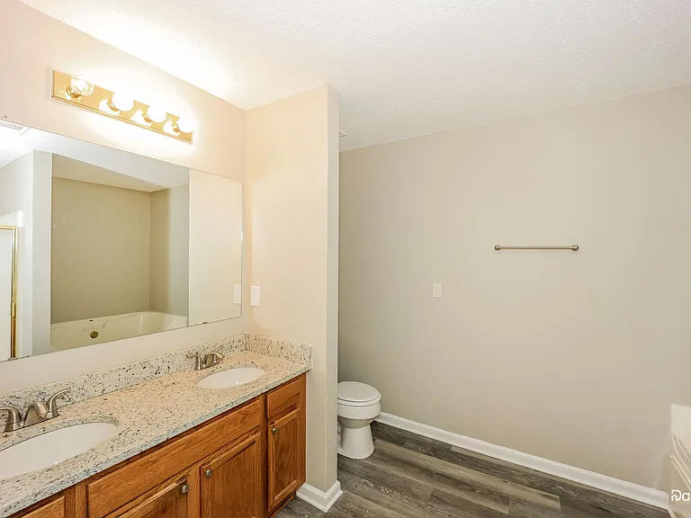 2021 Sweet Bay Dr — Photo 7