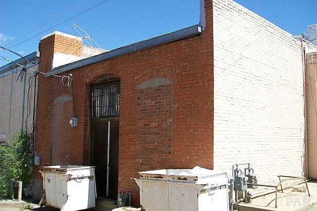 2nd image of 220 Santa Fe Ave