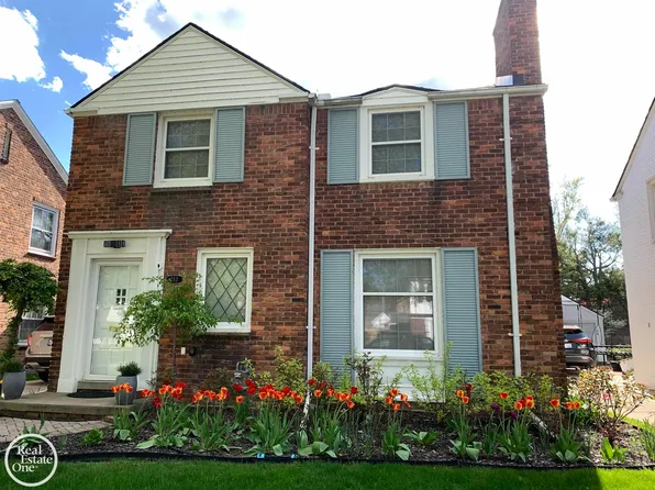 253 McMillan Rd, Grosse Pointe Farms, MI 48236
