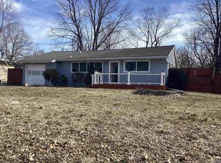 1817 SW Harp Pl, Topeka, KS 66611