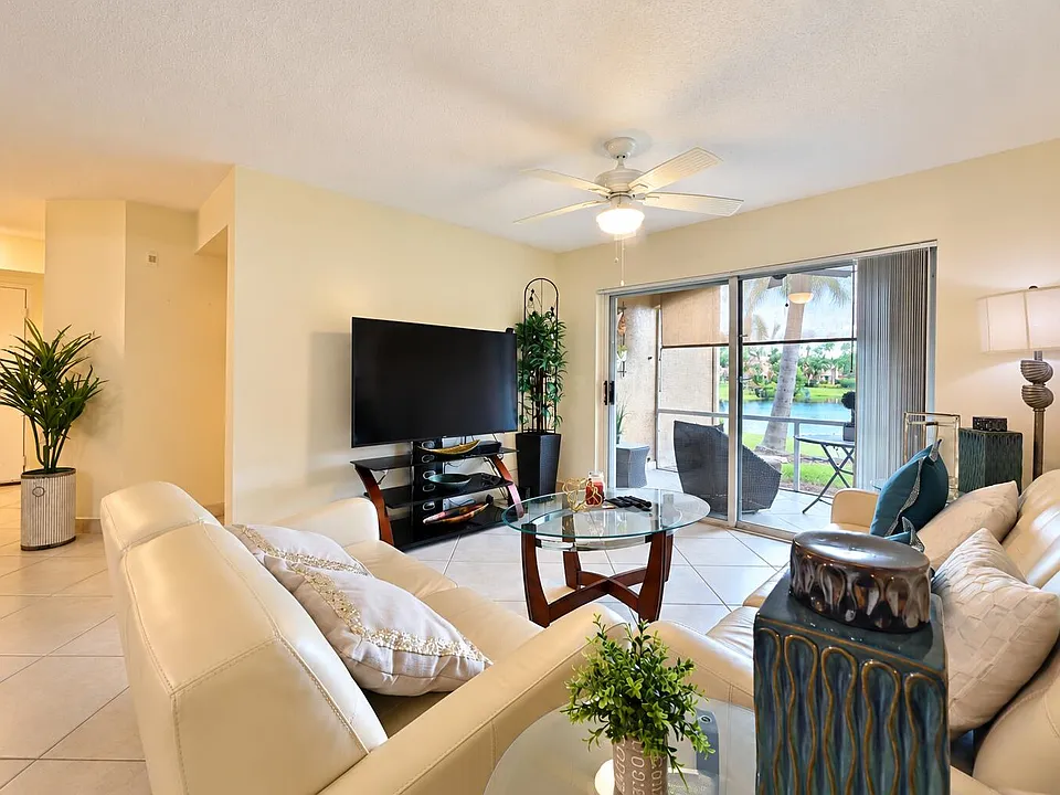 3665 NW Mediterranean Ln #10-108