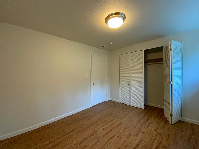 1628 202nd Pl SW — Photo 20