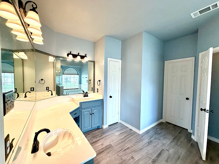7204 Crane Dr — Photo 9