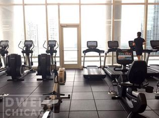 100 W Wacker Dr, Chicago, IL 60601