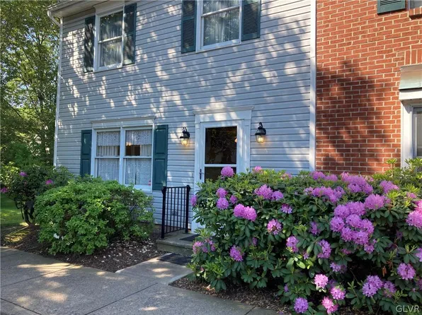 128 Eaglesmere Cir APT 23, East Stroudsburg, PA 18301