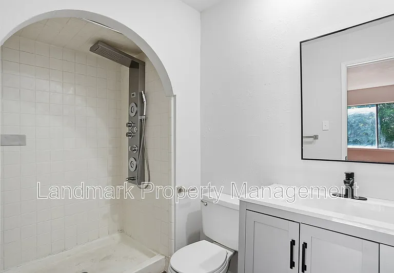2711 Treeview Dr — Photo 21