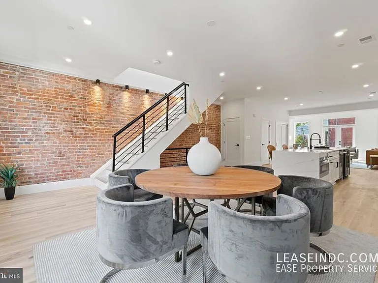 3524 Park Pl NW #2 — Photo 3