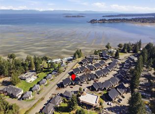 1175 Resort Dr #9, Parksville, BC V9P 2E3