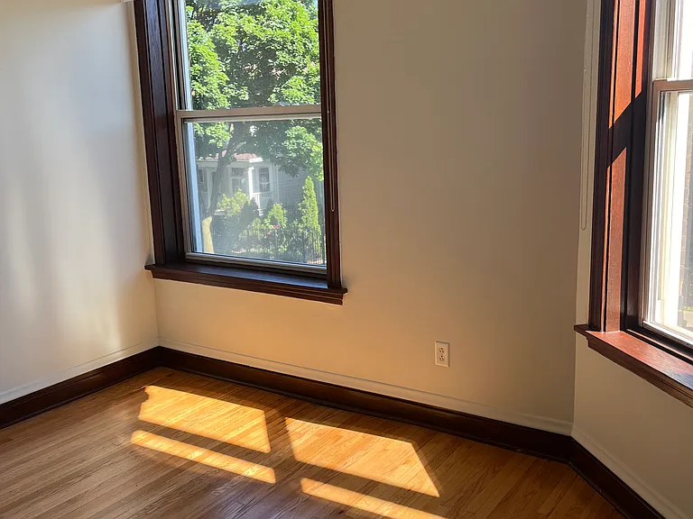 3556 W Wrightwood Ave #2F — Photo 8