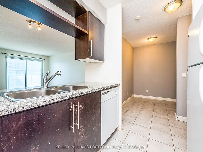 70 Town Centre Ct #806 — Photo 10