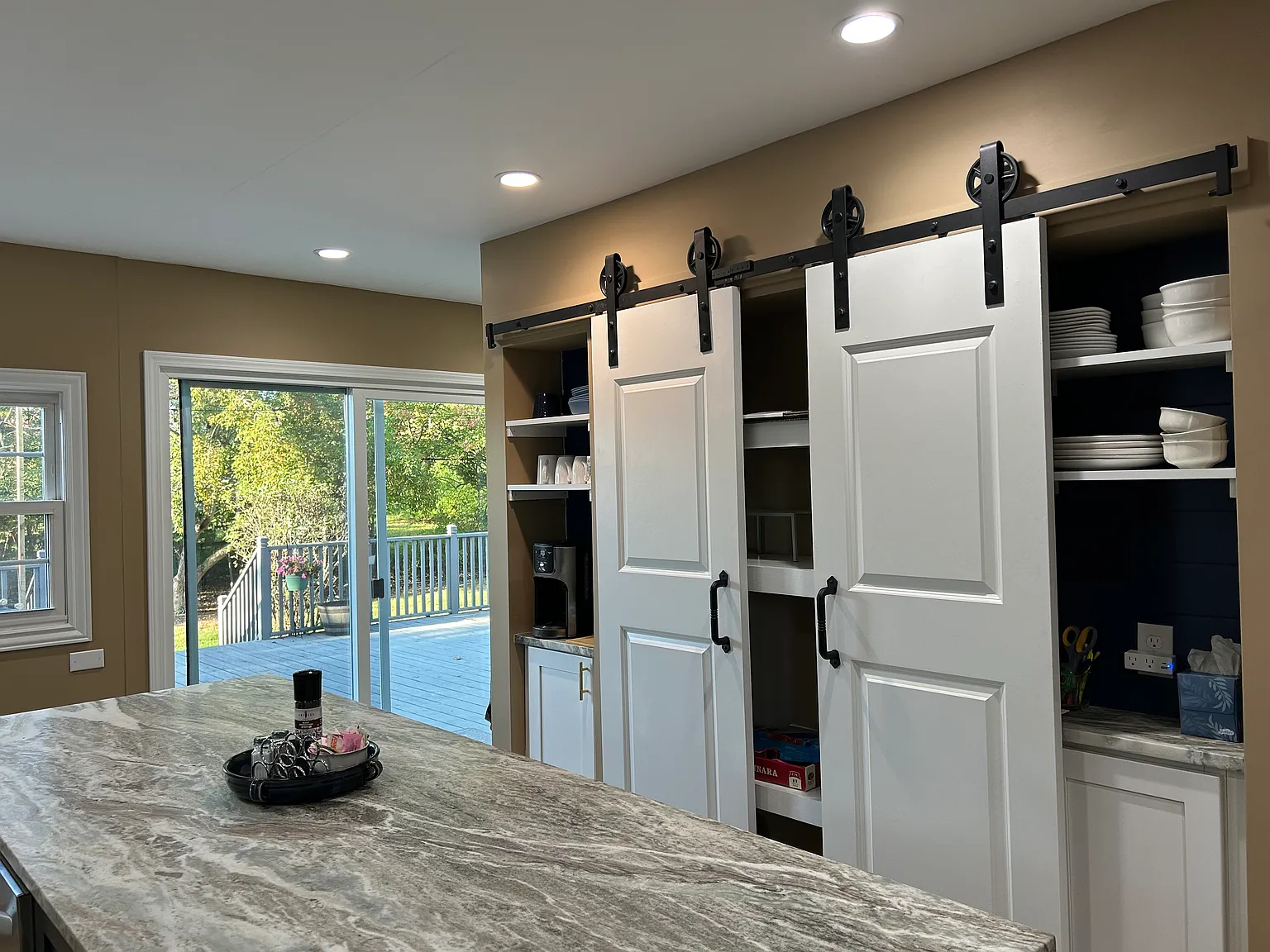 6 bed, 3500 sqft, $6,000 — Photo 4