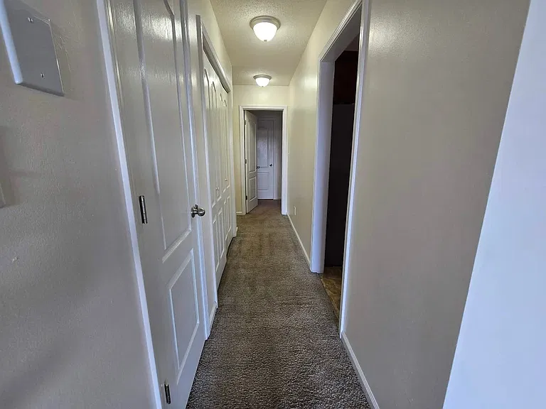 1407 Oxnop Ct — Photo 8